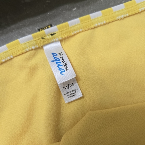 NWOT La Vie En Rose Yellow and White Striped Bikini - Picture 5 of 5
